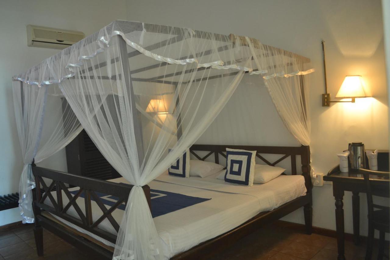 Hôtel Rest House Matara Extérieur photo
