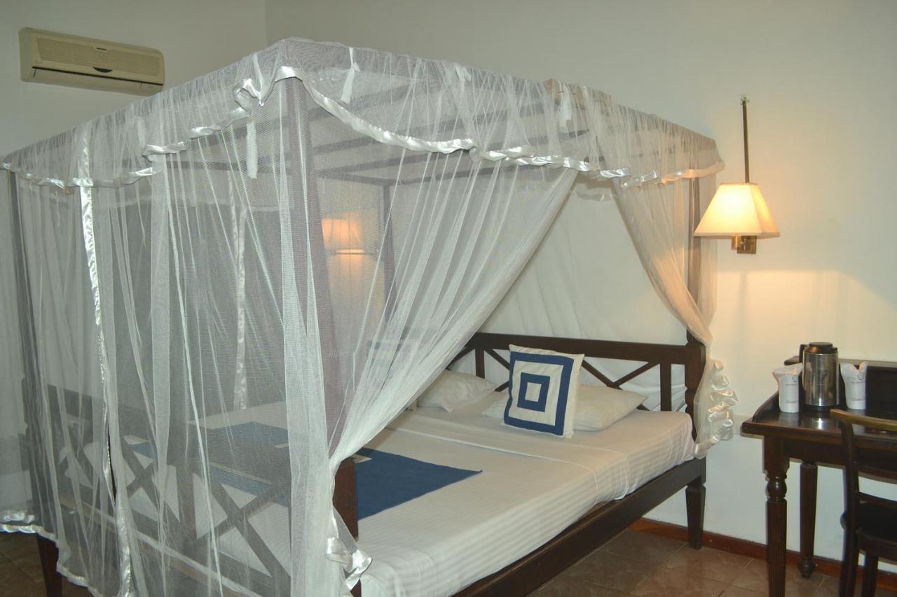 Hôtel Rest House Matara Extérieur photo